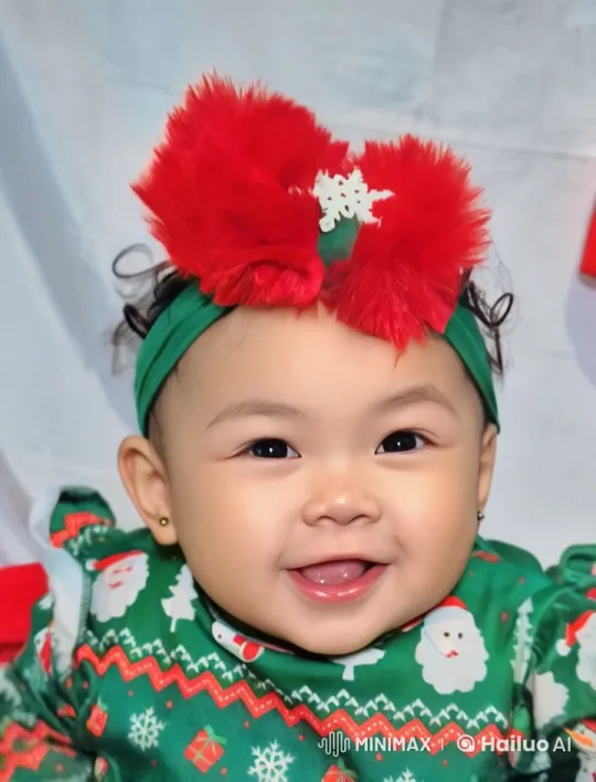 Inuit Baby and Polar Bear Walk Runway in Live2D Animation – AI Generated Video | Hailuo AI