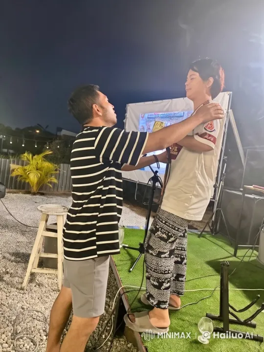 Live2D Animated Kung Fu Fight Scene at Night – AI Generated Video | Hailuo AI