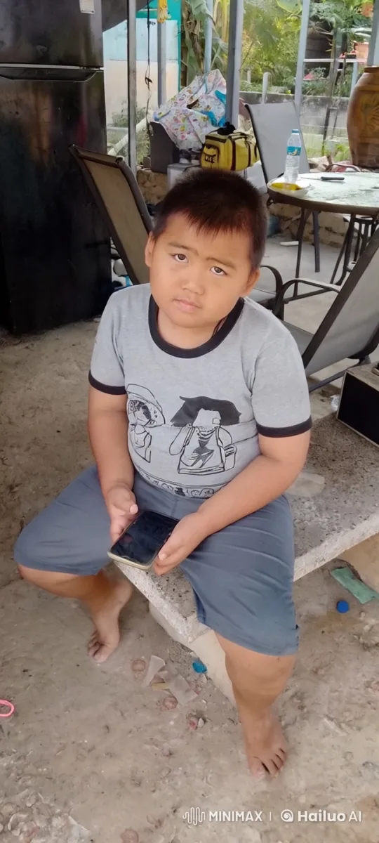 Child Demonstrates Skilled Kungfu in Dynamic Sequence – AI Generated Video | Hailuo AI