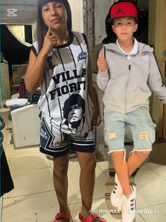 Animated Love: Boy Kisses Girl in Villa Fiorito Jersey – AI Generated Video | Hailuo AI