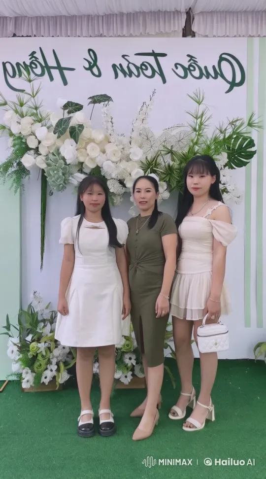 Elegant Women Perform Dynamic Kung Fu in Floral Setting – AI Generated Video | Hailuo AI