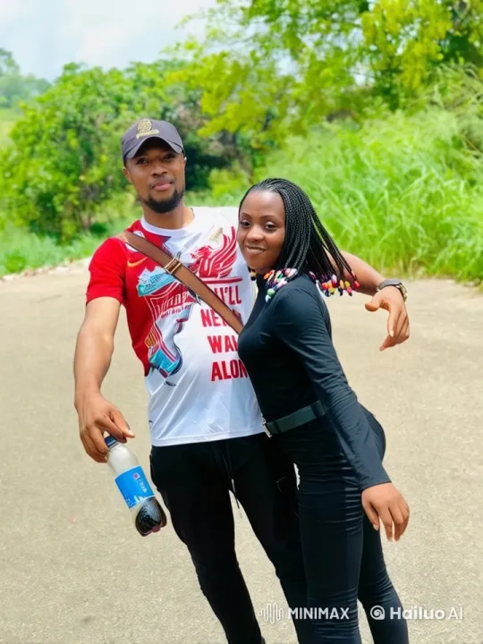 Couple Enjoying a Moment in Nature with Pepsi – AI Generated Video | Hailuo AI