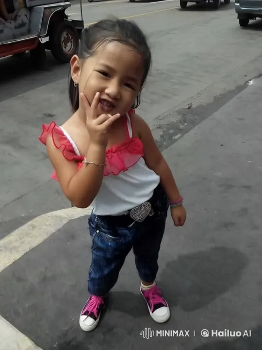 Young Girl Practicing Kungfu on City Street – AI Generated Video | Hailuo AI