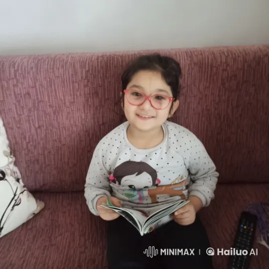 Young Girl Smoothly Stands Up from Couch in Live2D Animation – AI Generated Video | Hailuo AI
