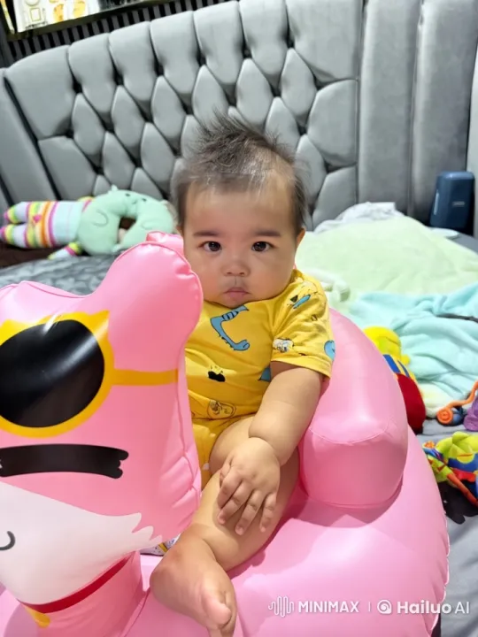 Baby in Flamingo Toy Performs Dynamic Kung Fu – AI Generated Video | Hailuo AI