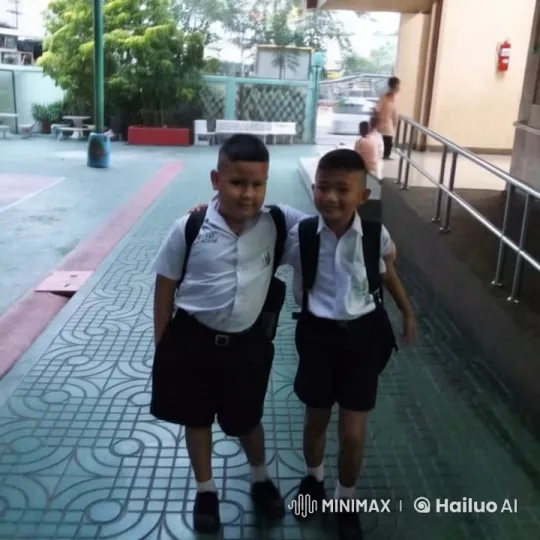 Boys Practice Imaginative Kung Fu in Schoolyard – AI Generated Video | Hailuo AI