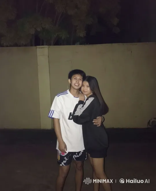 Young Couple's Animated Kungfu Performance – AI Generated Video | Hailuo AI