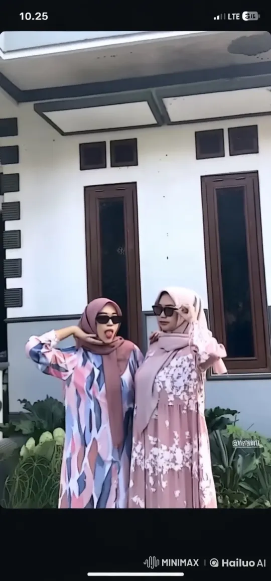 Elegant Kungfu Display by Women in Colorful Dresses – AI Generated Video | Hailuo AI