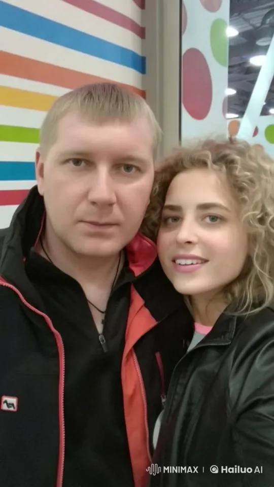 Couple's Tender Moment with Animated Background – AI Generated Video | Hailuo AI