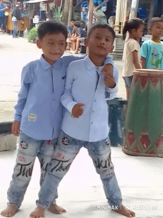 Boys Perform Impressive Kungfu Fight in Outdoor Setting – AI Generated Video | Hailuo AI