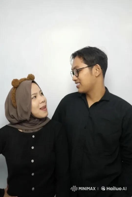 Couple in Black Outfits Perform Impressive Kung Fu Stunts – AI Generated Video | Hailuo AI
