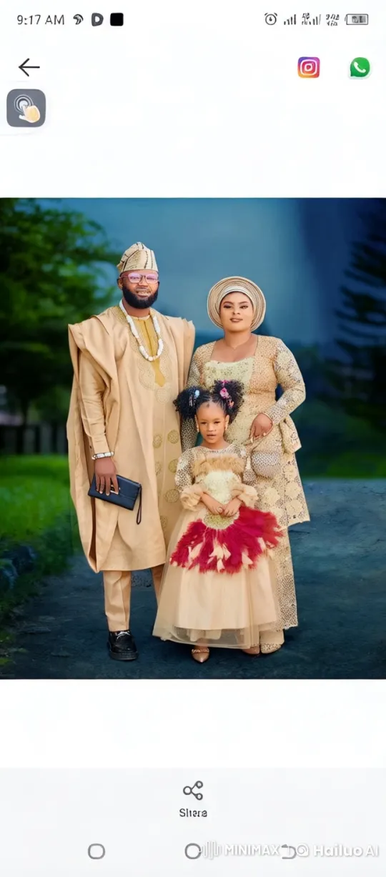 African Family in Traditional Attire Showcases Culture – AI Generated Video | Hailuo AI