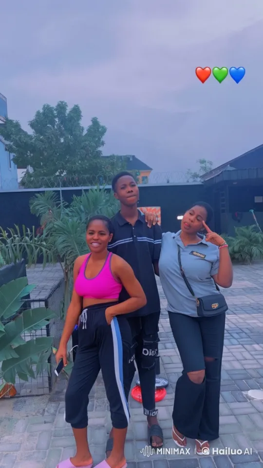 Dynamic Trio Performs Combat Moves in Modern Setting – AI Generated Video | Hailuo AI