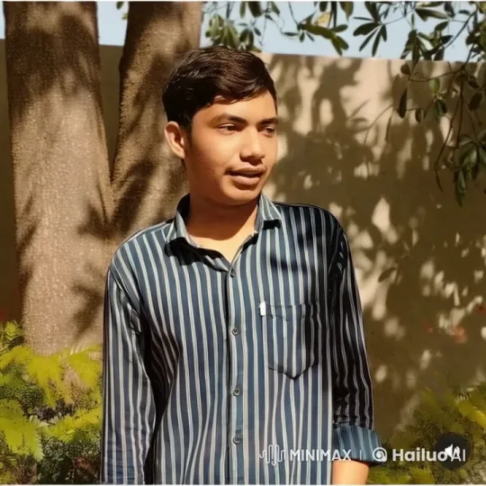 Young Couple's Intimate Kiss in Sunlit Garden – AI Generated Video | Hailuo AI