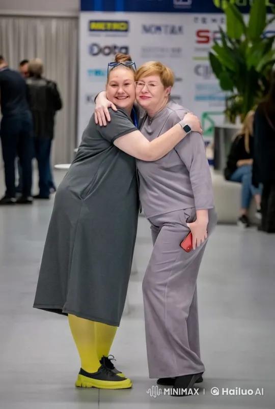 Joyful Friendship Embrace at Professional Event – AI Generated Video | Hailuo AI