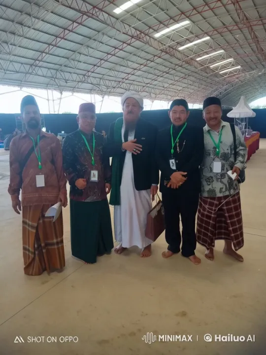 Traditional Kungfu Demonstration by Five Men in Formal Attire – AI Generated Video | Hailuo AI