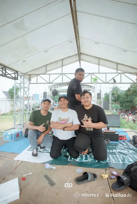 Live2D Animation: Kungfu Sequence in Festival Setting – AI Generated Video | Hailuo AI