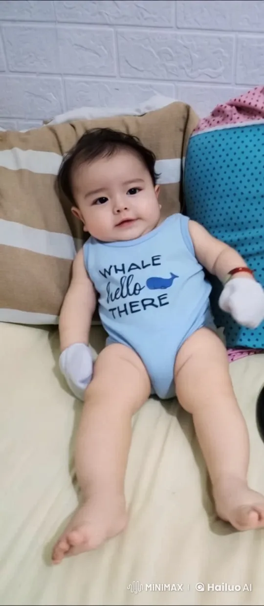 Baby's Animated Dance and Kung Fu Moves in Live2D – AI Generated Video | Hailuo AI