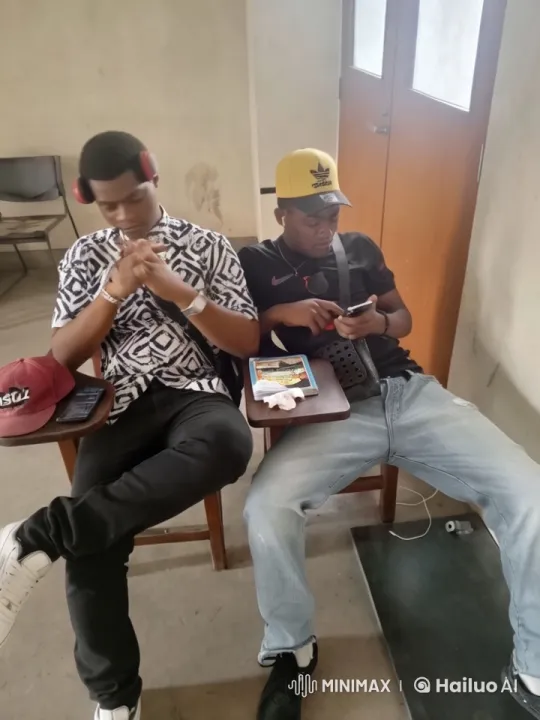 Young Men Perform Intense Kung Fu in Classroom Setting – AI Generated Video | Hailuo AI