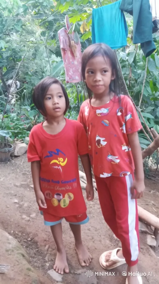 Children's Energetic Kung Fu Fight in Lush Greenery – AI Generated Video | Hailuo AI