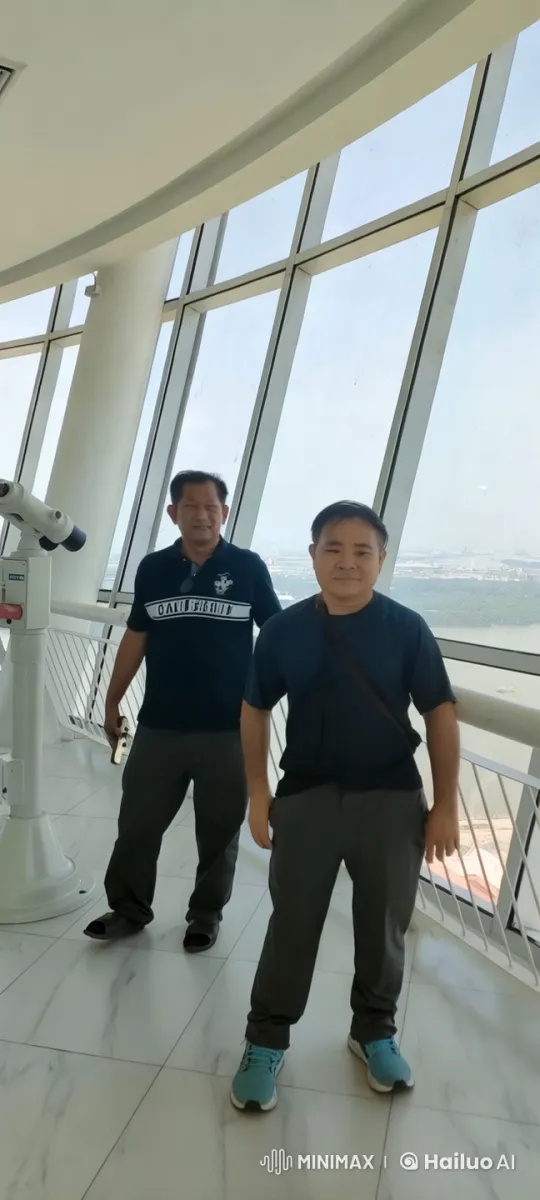 Live2D Animated Martial Arts Fight in Modern Observatory – AI Generated Video | Hailuo AI