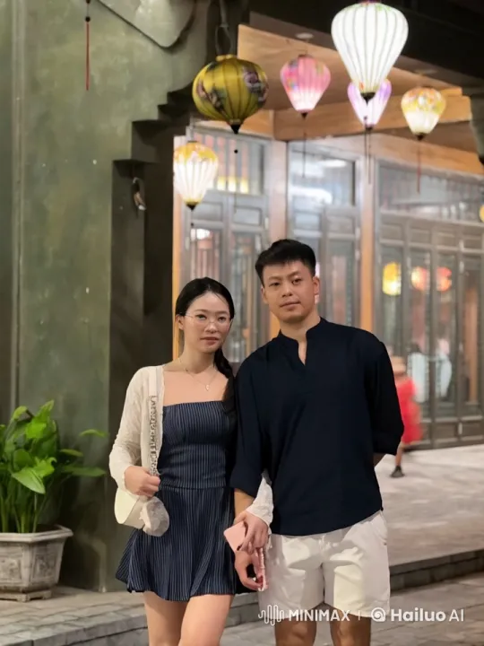 Couple Demonstrates Impressive Kung Fu in Lantern-Lit Setting – AI Generated Video | Hailuo AI