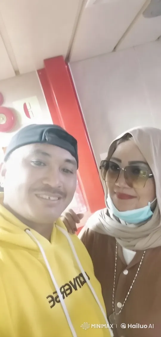 Affectionate Moment Between Two Individuals – AI Generated Video | Hailuo AI