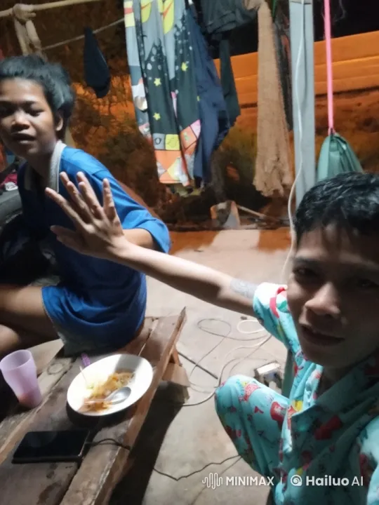 Intense Kungfu Fight on Wooden Porch – AI Generated Video | Hailuo AI