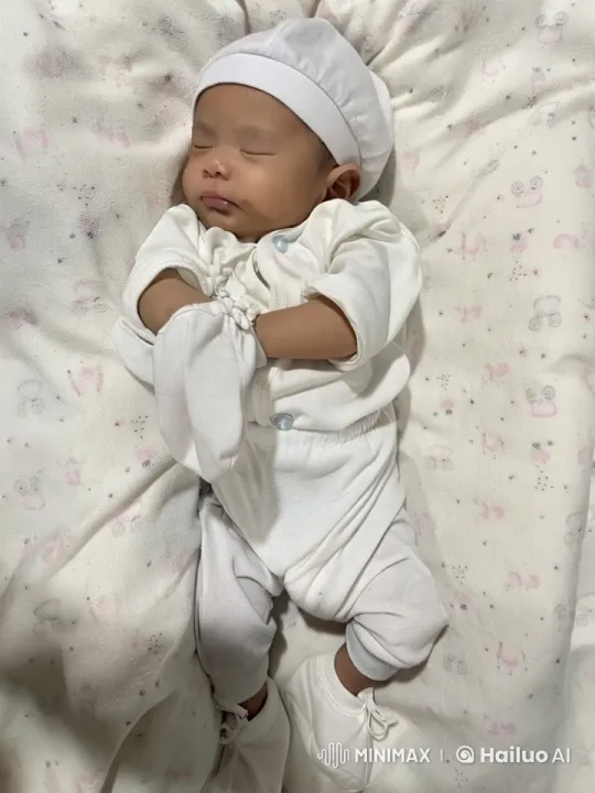 Baby's Gentle Dance in Soft Live2D Animation – AI Generated Video | Hailuo AI