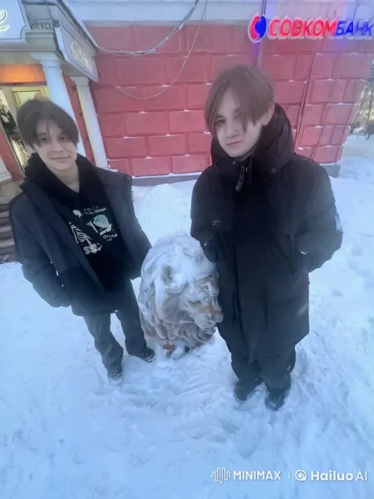 Individuals Avoid Children Near Snowy Lion Statue at Sovkombank – AI Generated Video | Hailuo AI