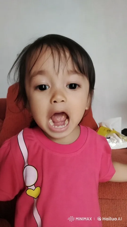 Child Performing Joyfully on Stage with Live2D Animation – AI Generated Video | Hailuo AI