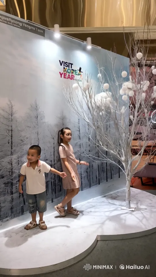 Children Display Kung Fu Skills in Winter Live2D Animation – AI Generated Video | Hailuo AI