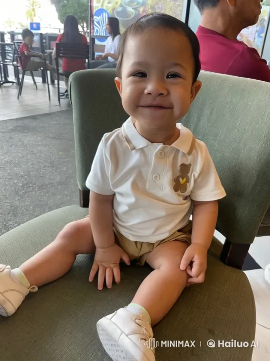 Baby Dancing in Café with Live2D Animation – AI Generated Video | Hailuo AI