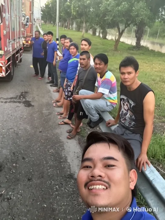 Live2D Animated Kungfu Showdown by Parked Truck – AI Generated Video | Hailuo AI