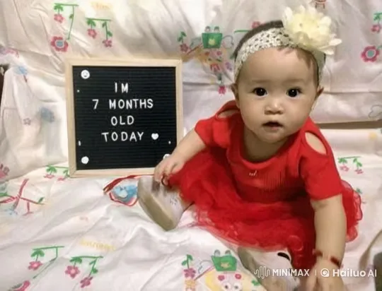 Baby Celebrates 7 Months in Animated Live2D Video – AI Generated Video | Hailuo AI