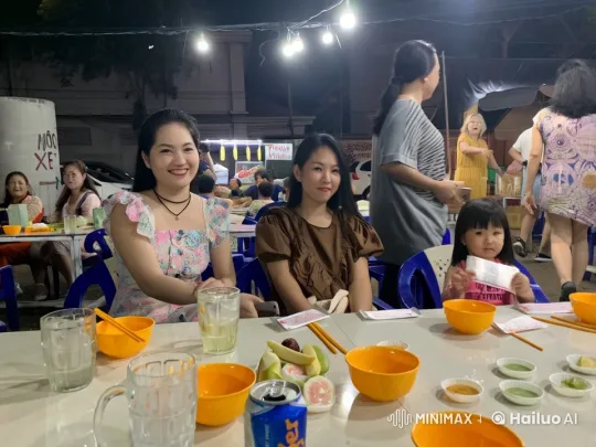 Nighttime Kungfu Display at Outdoor Dining Scene – AI Generated Video | Hailuo AI