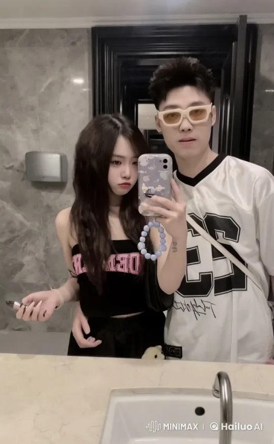 Playful Fight in Bathroom Captured in Live2D Animation – AI Generated Video | Hailuo AI