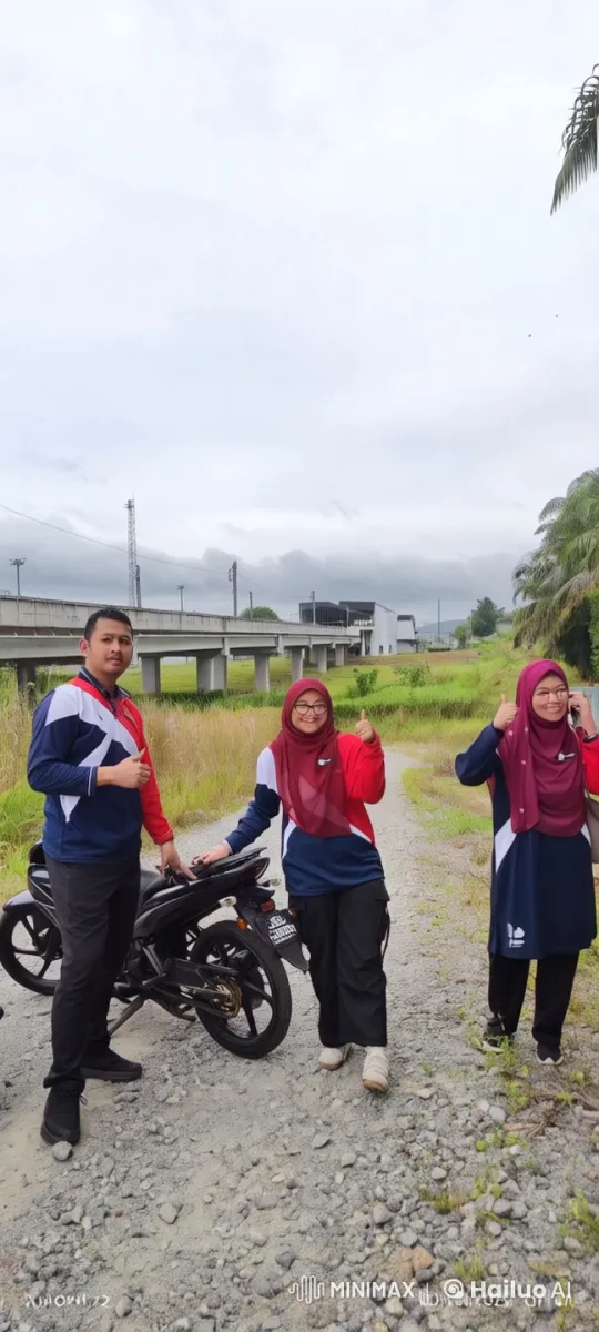 Live2D Animated Kungfu Scene with Trio on Gravel Path – AI Generated Video | Hailuo AI