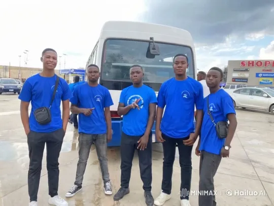 Urban Kungfu Performance by Young Men in Blue T-shirts – AI Generated Video | Hailuo AI