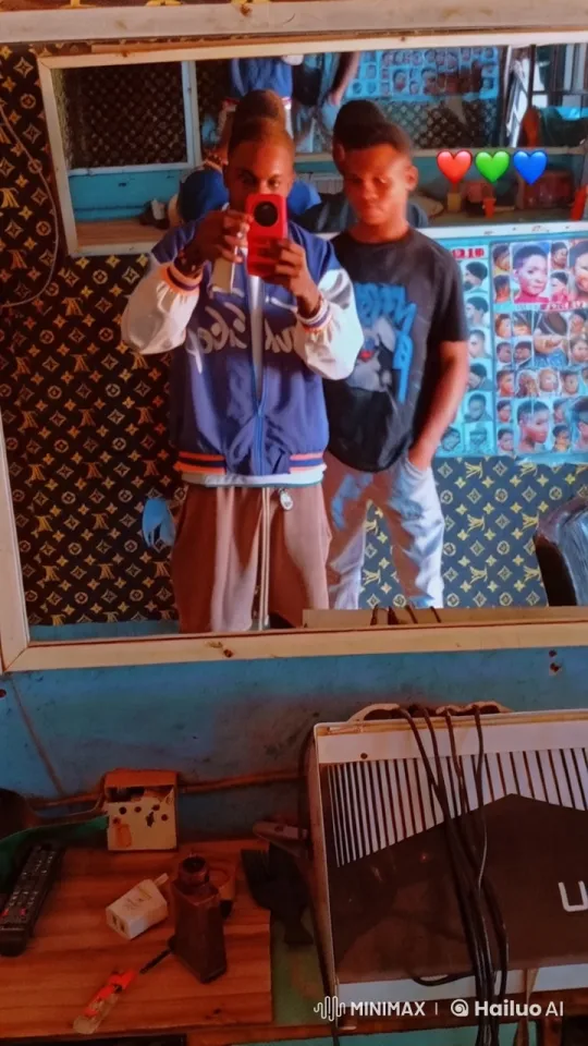 Young Friends Taking Selfie in Lively Barbershop – AI Generated Video | Hailuo AI