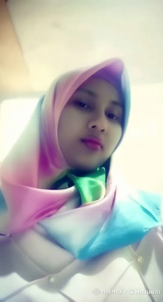 Live2D Animation Showcasing Elegant Hijab's Textures – AI Generated Video | Hailuo AI