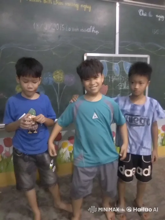 Boys Display Kung Fu Skills in Classroom Setting – AI Generated Video | Hailuo AI