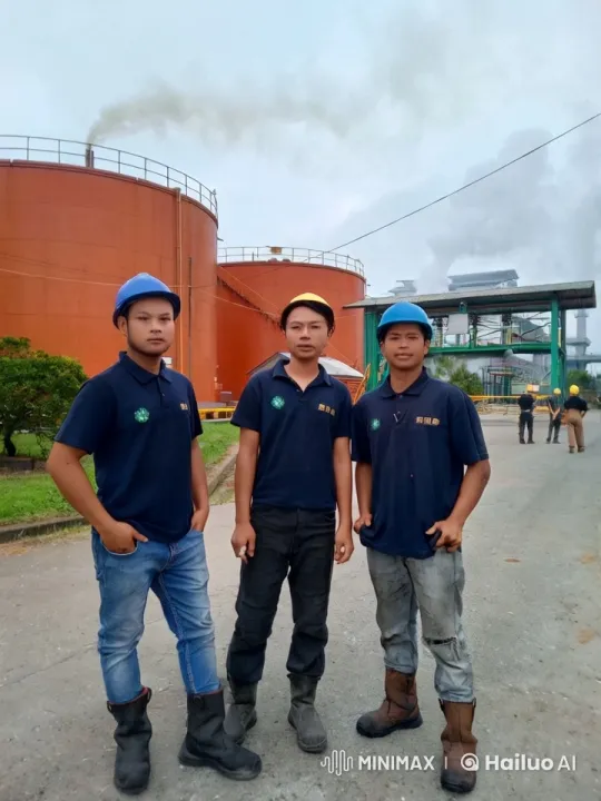 Workers Perform Martial Arts in Industrial Setting – AI Generated Video | Hailuo AI