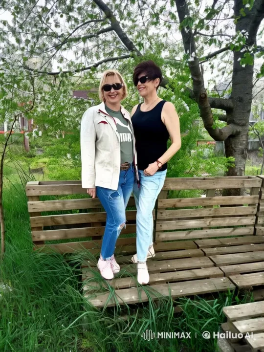 90s Disco Dance in a Serene Garden Setting – AI Generated Video | Hailuo AI