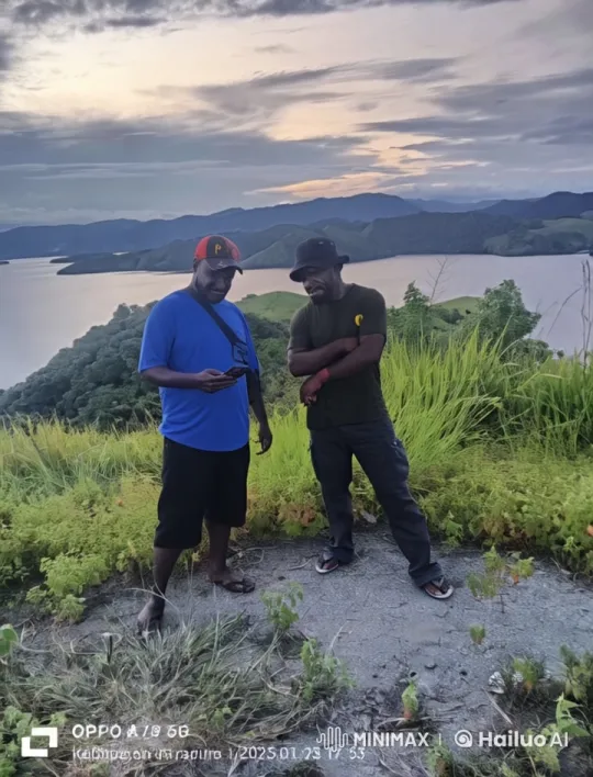Kung Fu Duel on Scenic Hilltop at Twilight – AI Generated Video | Hailuo AI