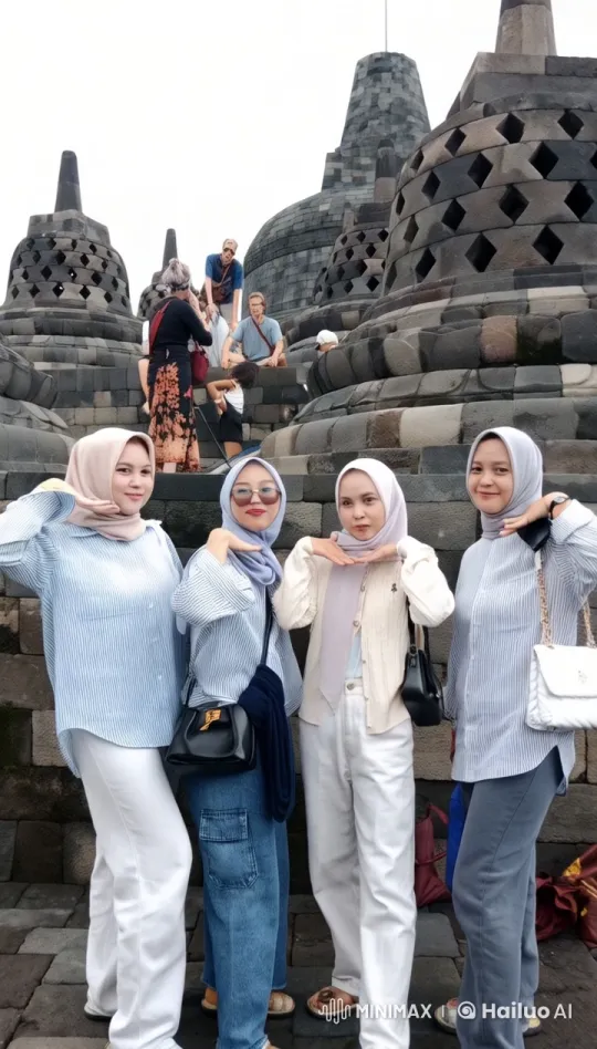 Four Hijabi Women Perform Kung Fu at Borobudur Temple – AI Generated Video | Hailuo AI
