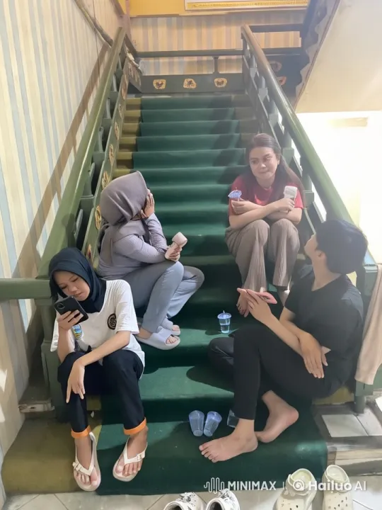 Casual Staircase Transforms into Lively Kung Fu Scene – AI Generated Video | Hailuo AI