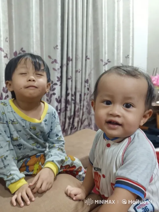 Children Display Playful Kungfu Skills in Animated Video – AI Generated Video | Hailuo AI