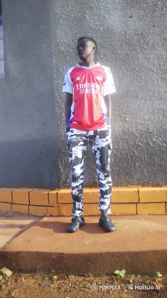 Live2D Kungfu Performance in 'Emirates Fly Better' Jersey – AI Generated Video | Hailuo AI