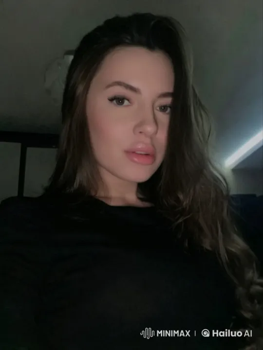 Live2D Animation of Woman Giving a Sweet Kiss – AI Generated Video | Hailuo AI